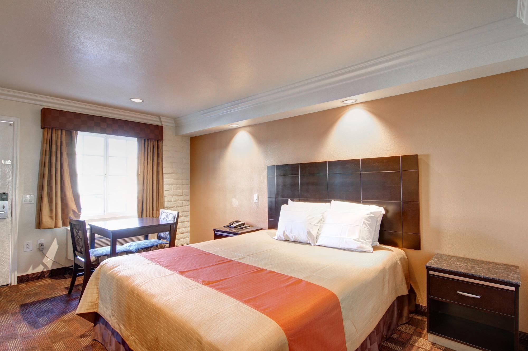 Ontario Inn & Suites Montclair Bagian luar foto