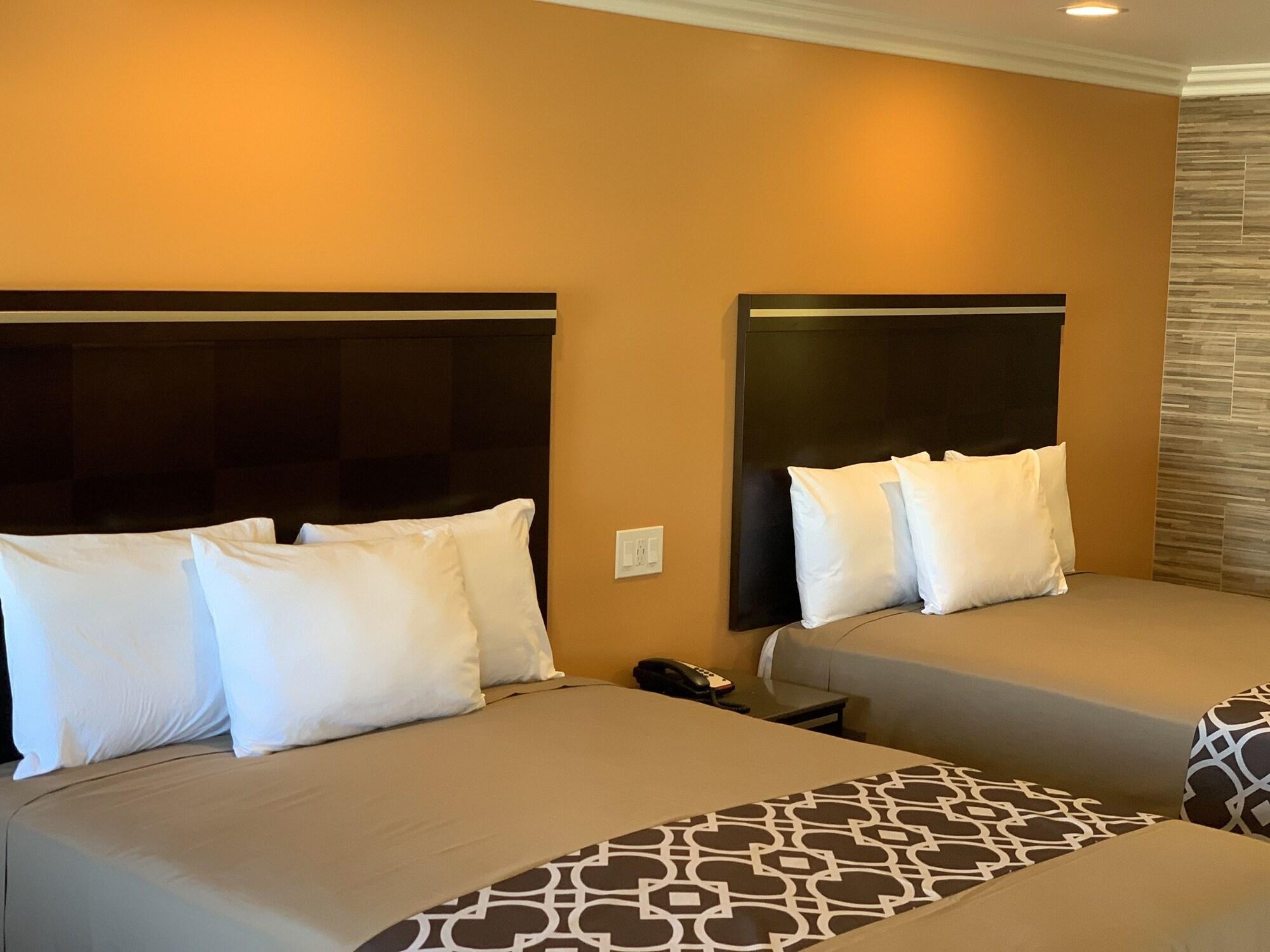 Ontario Inn & Suites Montclair Bagian luar foto