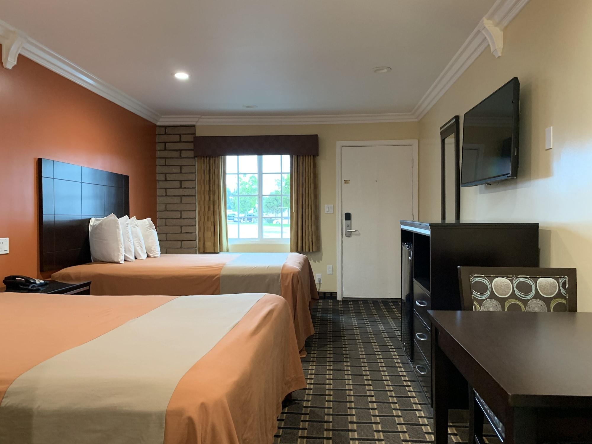 Ontario Inn & Suites Montclair Bagian luar foto
