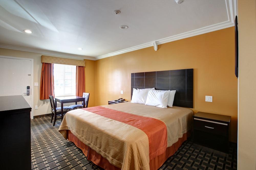 Ontario Inn & Suites Montclair Bagian luar foto